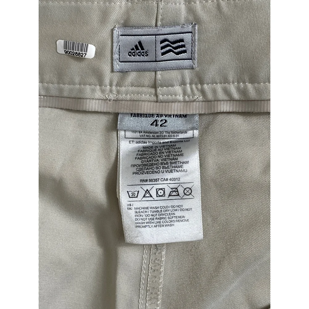 Adidas Golf Shorts Flat Front Lightweight Performance Beige‎ Size 42
